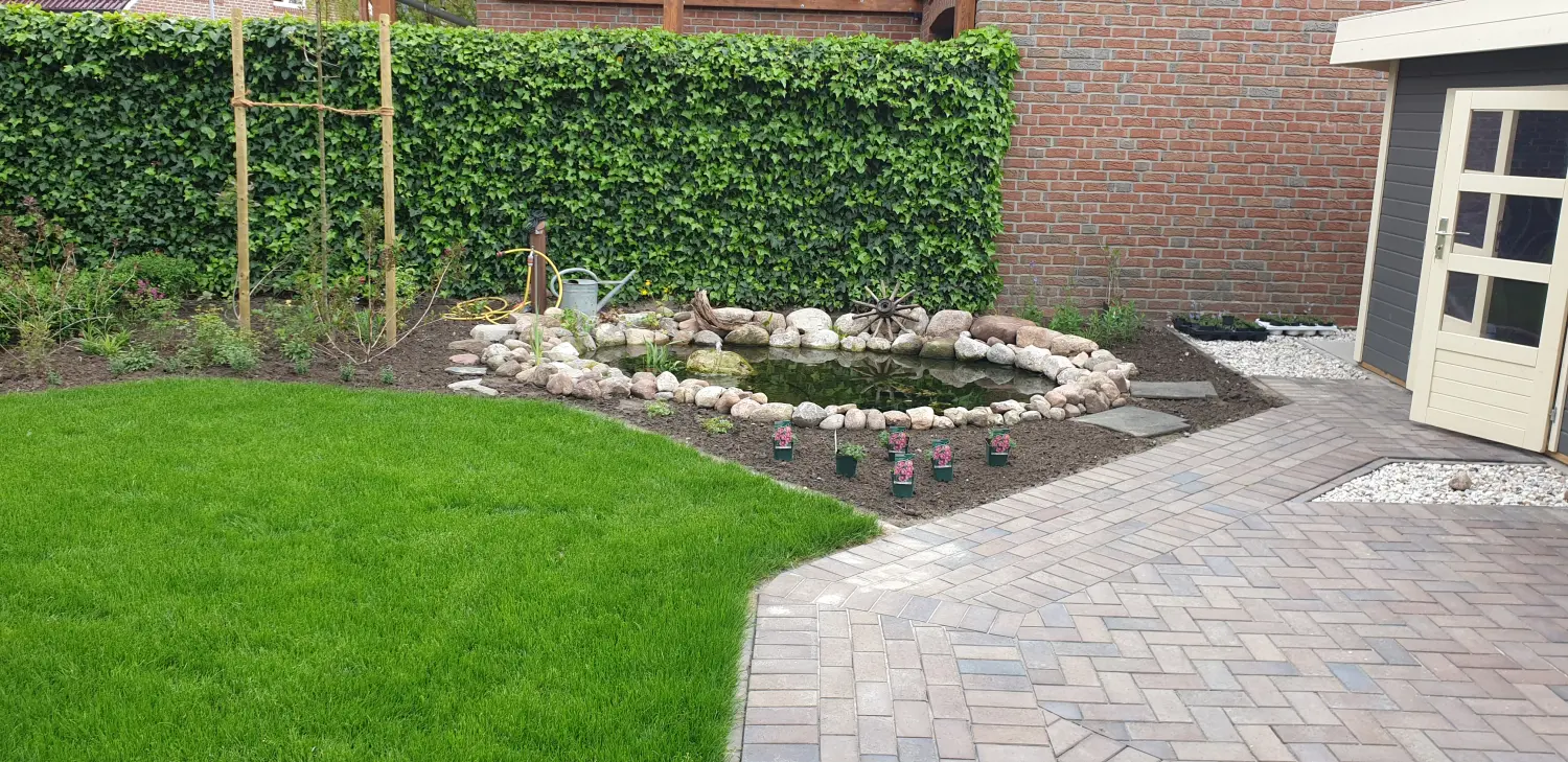 Kalkbrenner Gartenbau, kleiner Gartensteinpool